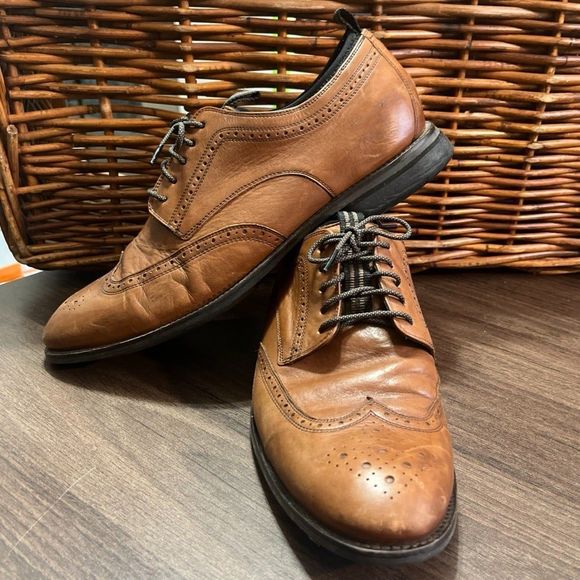 Cole Haan mens wingtips sz 10M - Picture 1 of 7